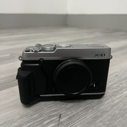 Fujifilm XE-1 