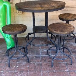  Bar Table & Stools 