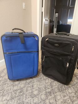 2 Wheel Rolling Suitcases
