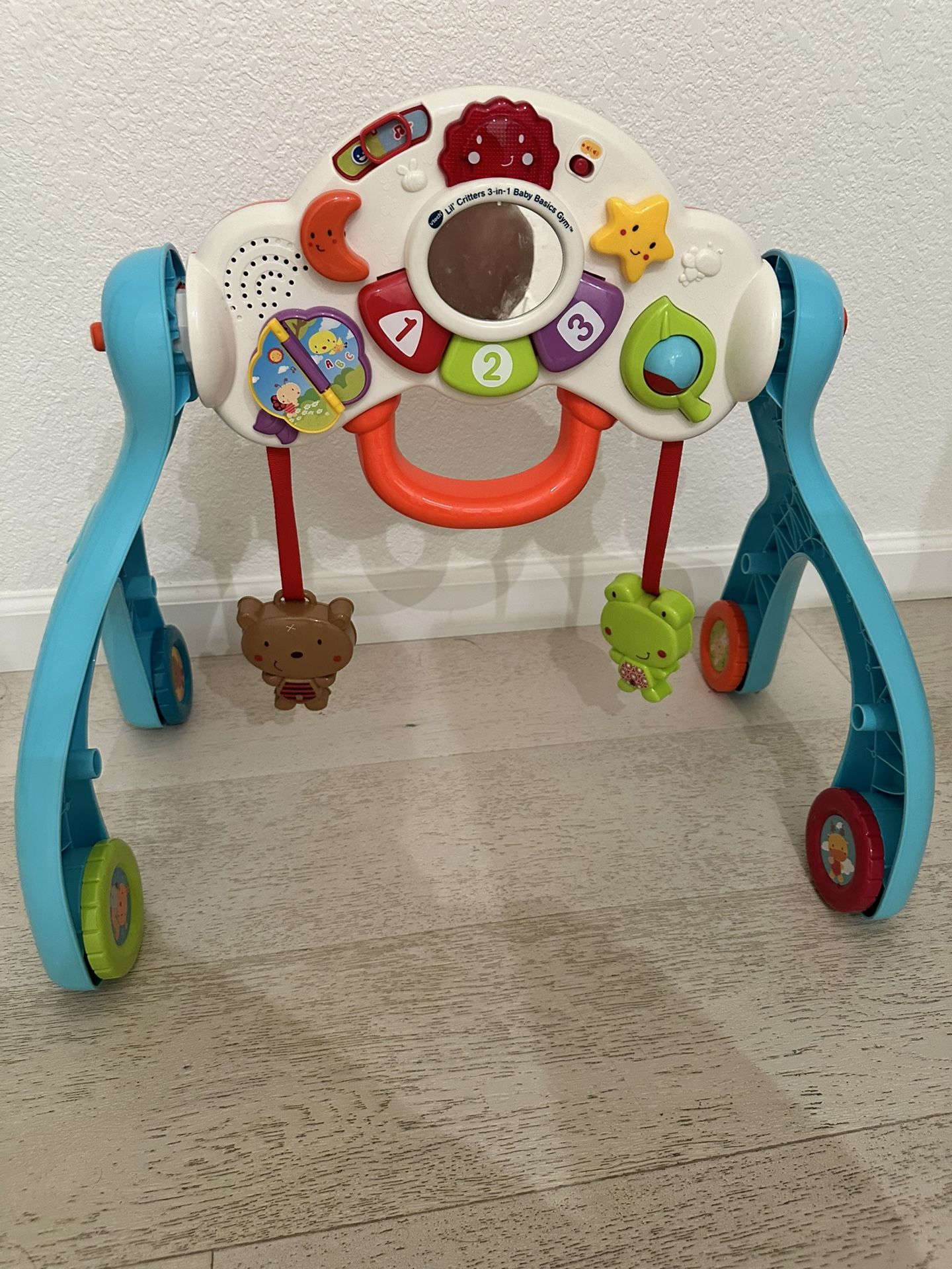 VTech Lil' Critters 3-in-1 Baby Basics Gym