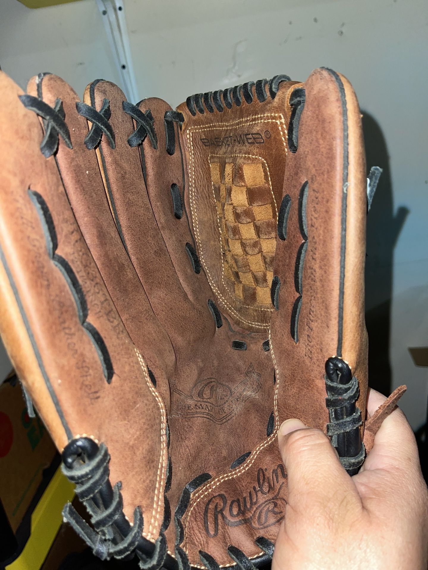 Rawlings Left Handed Baseball Glove