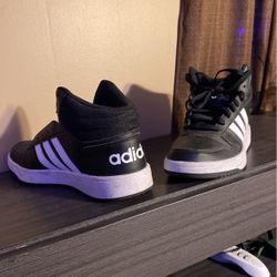Adidas Shoes Sz 8