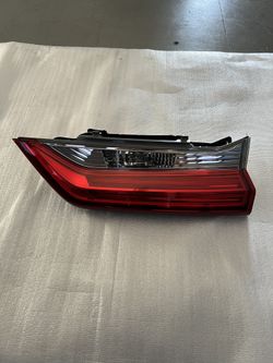 2017 - 2019 Honda Car-v Crv Right Side Rh Tailgate Tail Light Brake Light