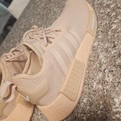 adidas Women's NMD_r1's Sneaker. Used good condition.