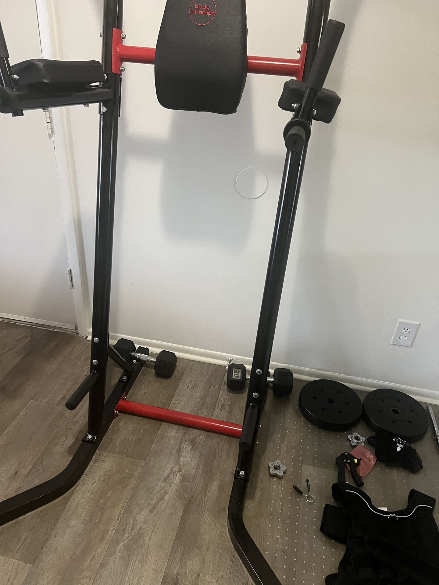Power Tower Pull Up / Dip Station