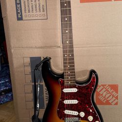 Guitar - Squier Strat Fender