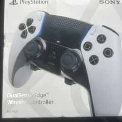 Controller, headphones, microphone