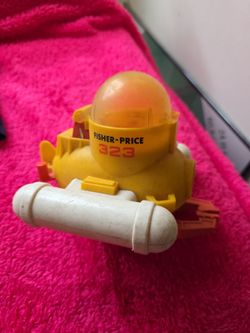 vintage toy is the 1978 Fisher-Price Adventure People "Aero-Marine Search Team" Submarine (Model #323).