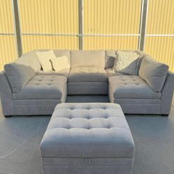 *Free Delivery* Thomasville Modular Sectional Couch Sofa & Ottoman