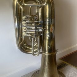 V.F. Cerveny ABB 681 BBb Tuba 4/4 Rotary + Unitec Rolling Case