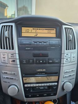 2004-2009 LEXUS RX330 6 DISC STEREO OEM FULLY FUNCTIONAL