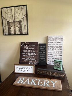 Wall hangings and Decor