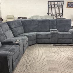 New Corduroy Sleeper Sectional Couch / Free Delivery  