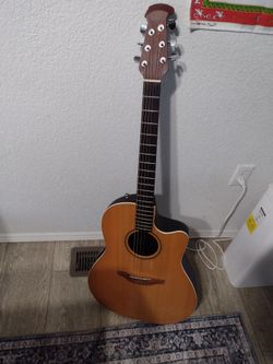 Ovation Balladeer Special. S771