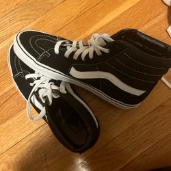 ⬛️VANS OLD SKOOL HIGH TOPS⬛️