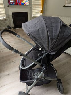 Evenflo Pivot XPand Modular Stroller