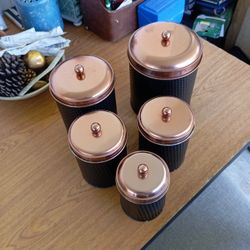 Cans  For Putting Baking,Or Salt Tea Bags .