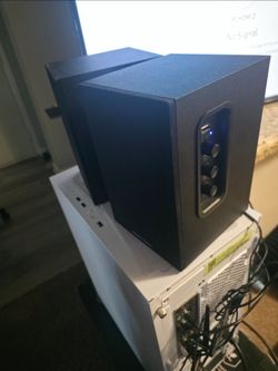 Bestasian speakers