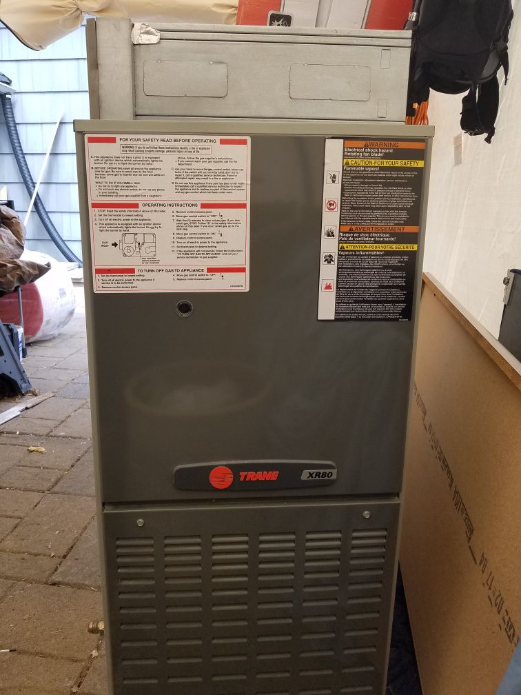 Trane XR80 gas furnace with filter box