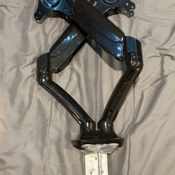 Dual monitor Arms