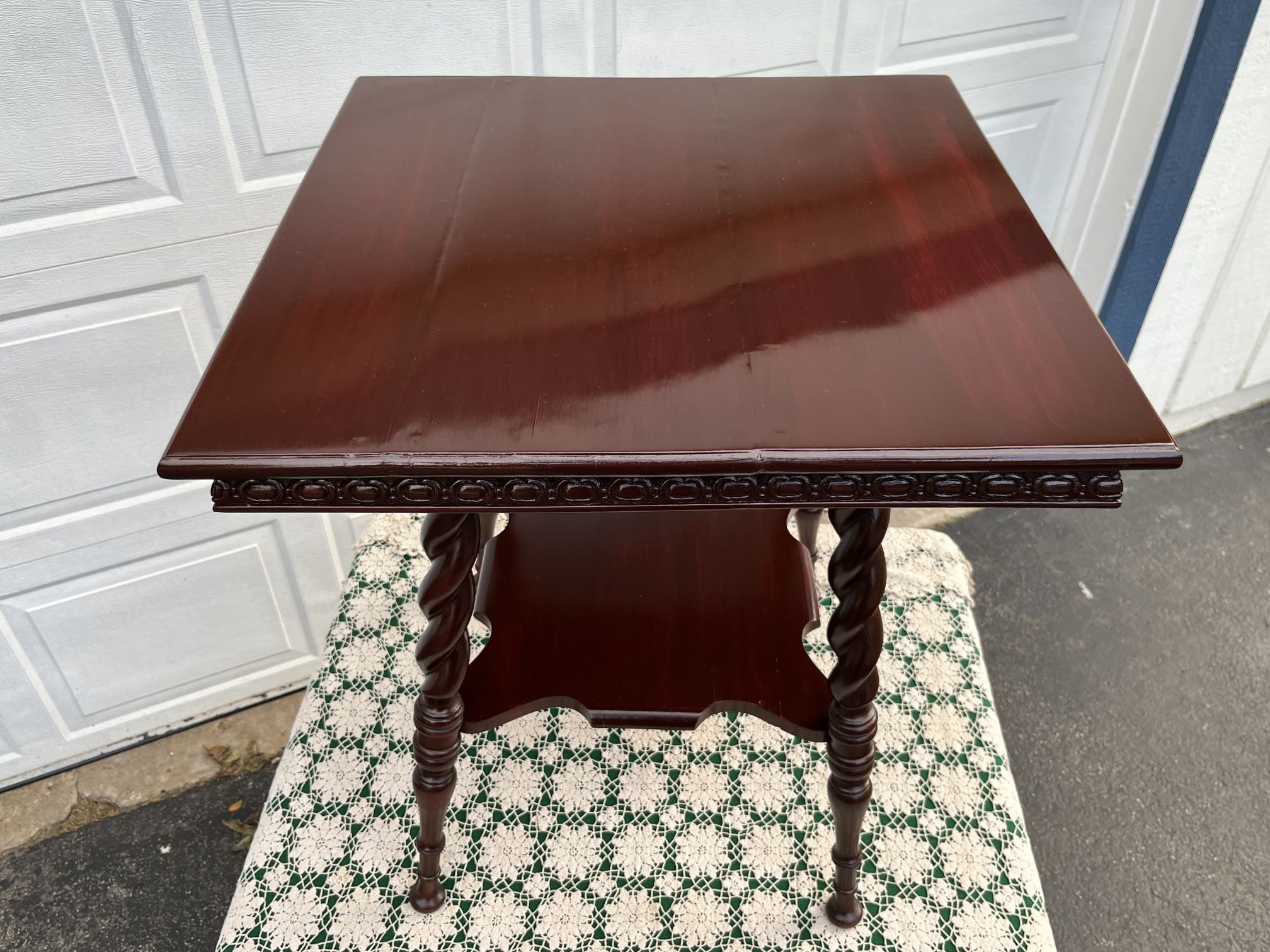 Vintage Chic Square Top Carved Spiral Leg Table