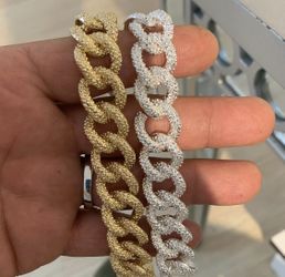 Bracelet