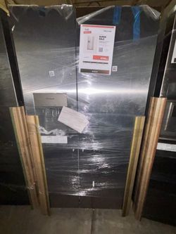 Frigidaire FRSC2333AS Refrigerator