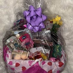 Valentine Basket #12