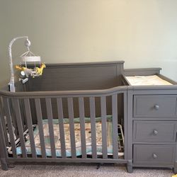 Crib With Changing Table 