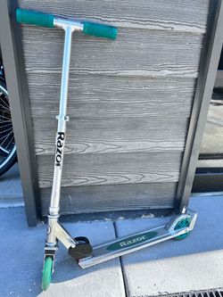 Razor scooter