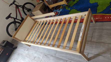 Jr Bed Frame And Matress