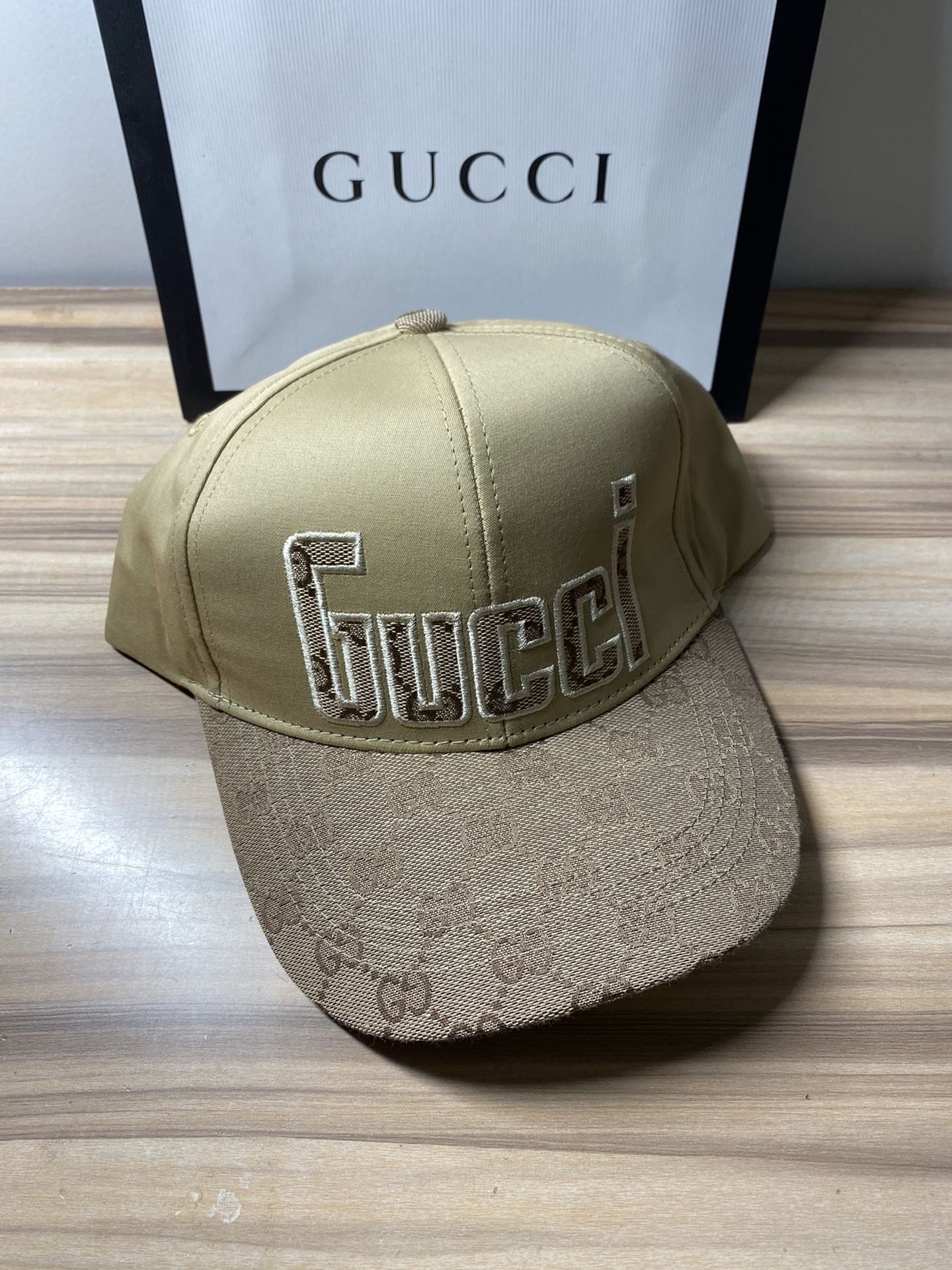 GG Hat
