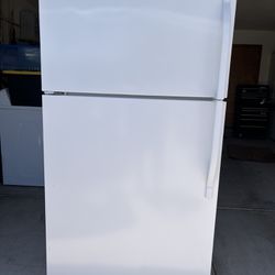 White Kenmore Refrigerator