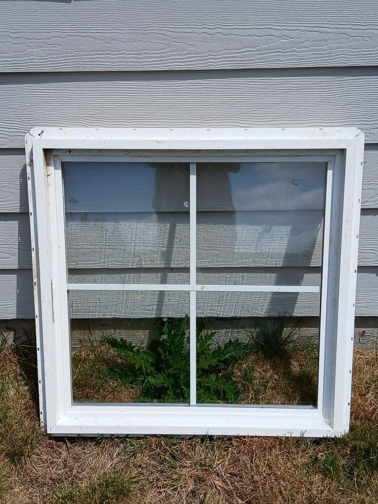 Vinyl Window 30x30