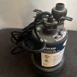 Submersible Thermoplastic Pump
