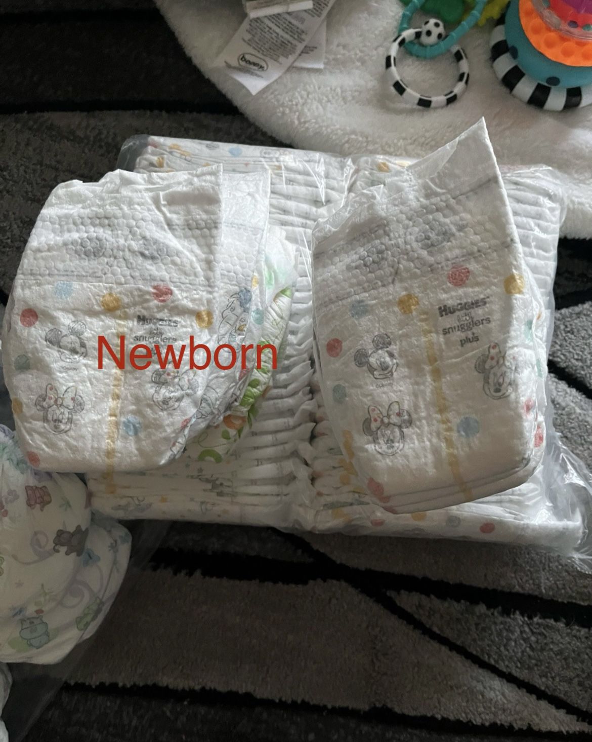 NEWBORN Diapers $10