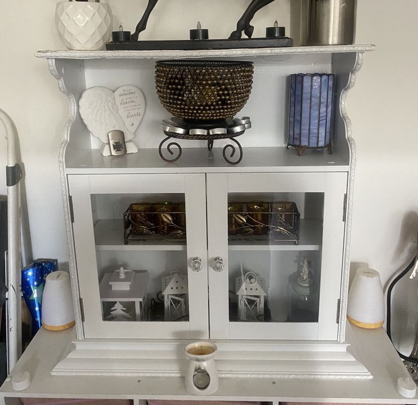 4 Shelve Unit