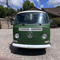 1970 VW Type 2 Bus