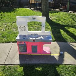 Step 2 Pink Kitchen - $20