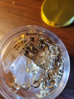 MYSTERY JAR GOLDTONE