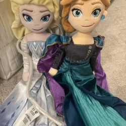 Frozen Plushies Like New 
