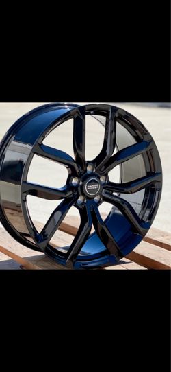 Range Rover Evoque velar 22” new dynamic Styie new rims tires set