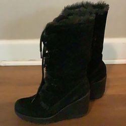 Women’s Wedge Boots Size 6.5 Black Faux Fur Suede Calf Lace Up