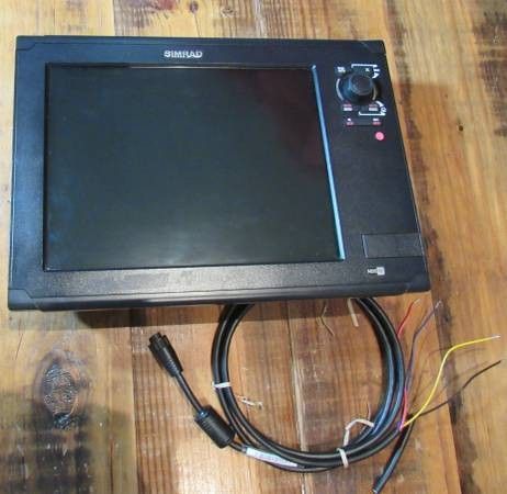 SIMRAD NSS12 Multifunction Fishfinder Chartplotter Radar Sonar Marine
