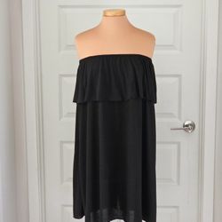 Women's Plus Size Black Ruffle Strapless Dress!