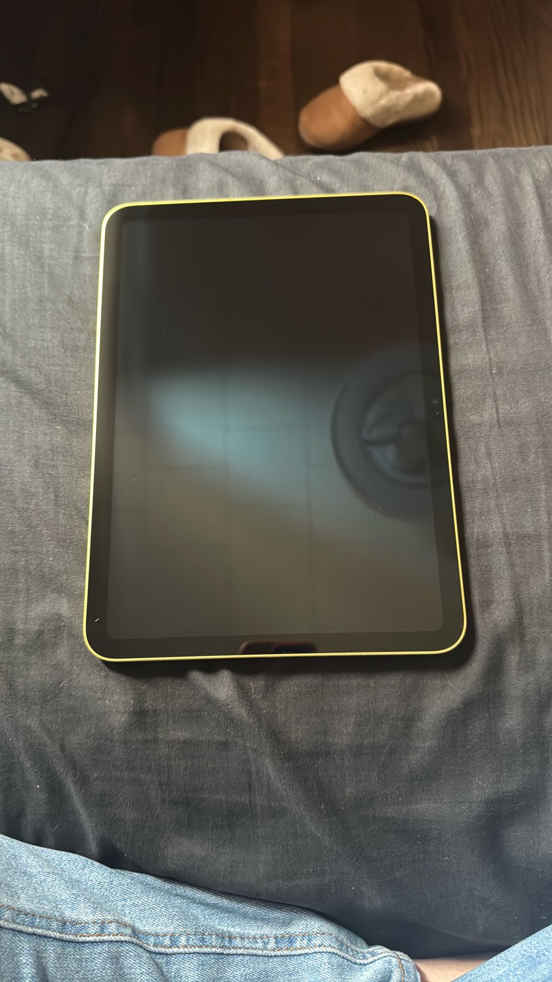 Ipad 10th Generation, 10.9 Inch, Yellow