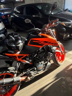 KTM Duke 200