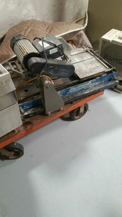 Used Tile and Marble saw 10 in 110 voltage 2.5 horsepower motor