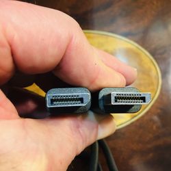 High Speed DisplayPort to DisplayPort Cable. 5K1FN15501. Brand new. Never used.