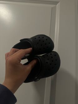 Toddler crocs